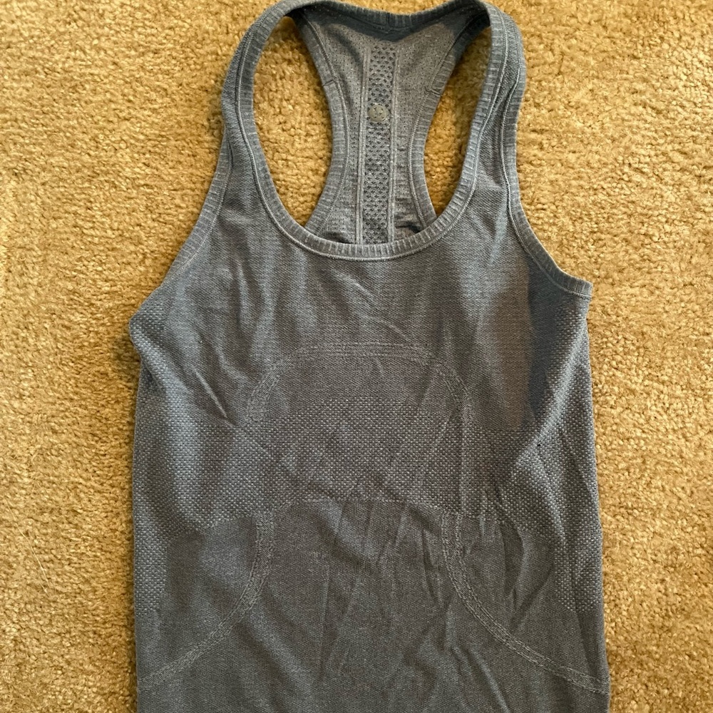 Lululemon size 4 racerback tank top